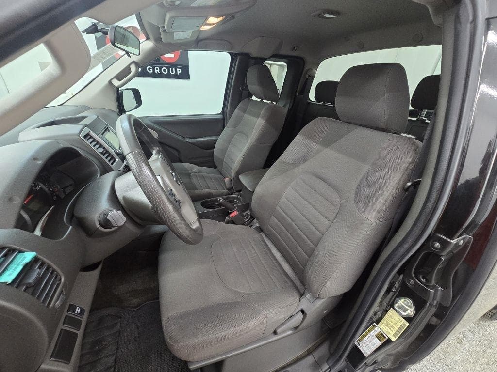 2017 NISSAN Frontier - Image 8