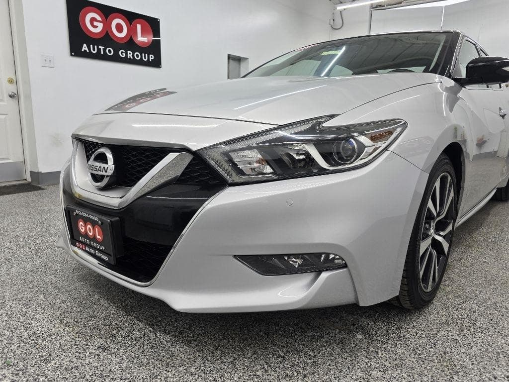 2017 NISSAN Maxima - Image 6