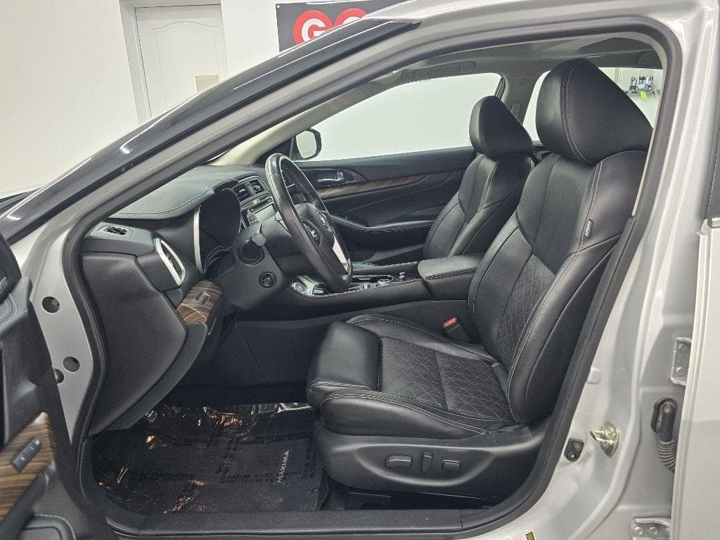2017 NISSAN Maxima - Image 9