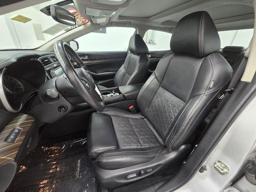 2017 NISSAN Maxima - Image 10