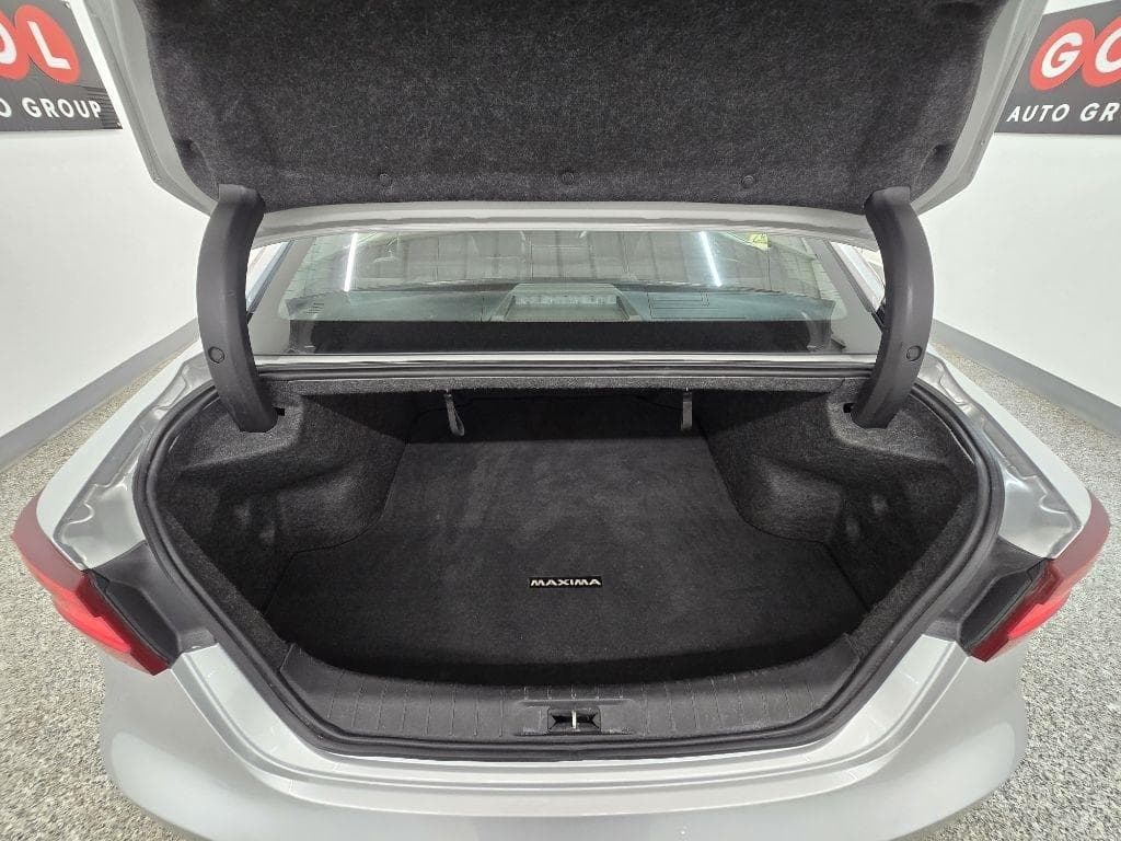 2017 NISSAN Maxima - Image 14