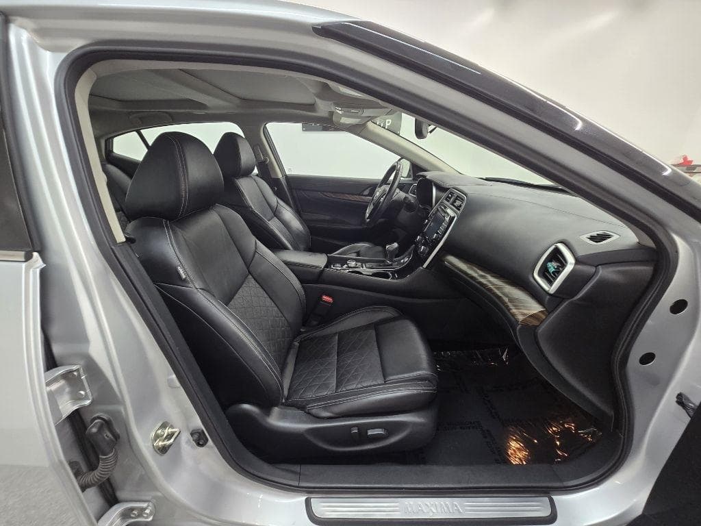 2017 NISSAN Maxima - Image 17