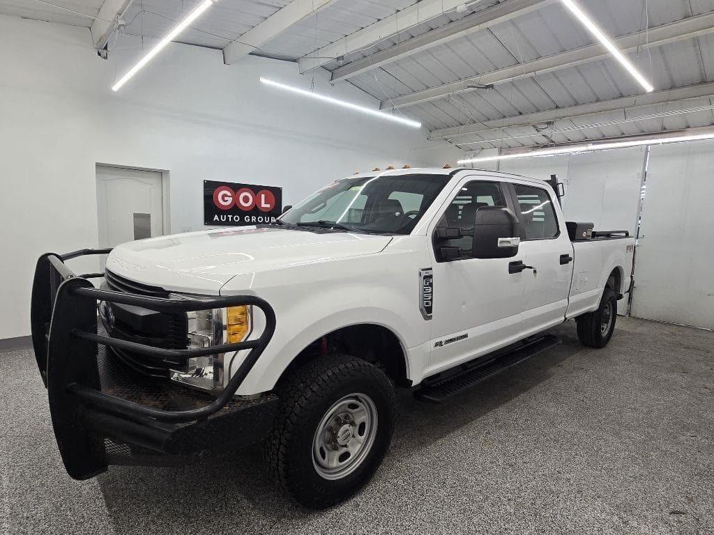 2017 FORD F-350 - Image 1