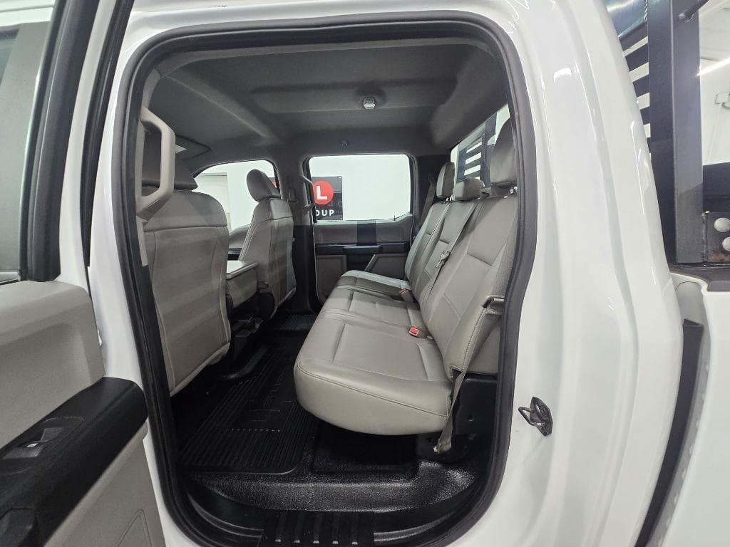 2017 FORD F-350 - Image 9