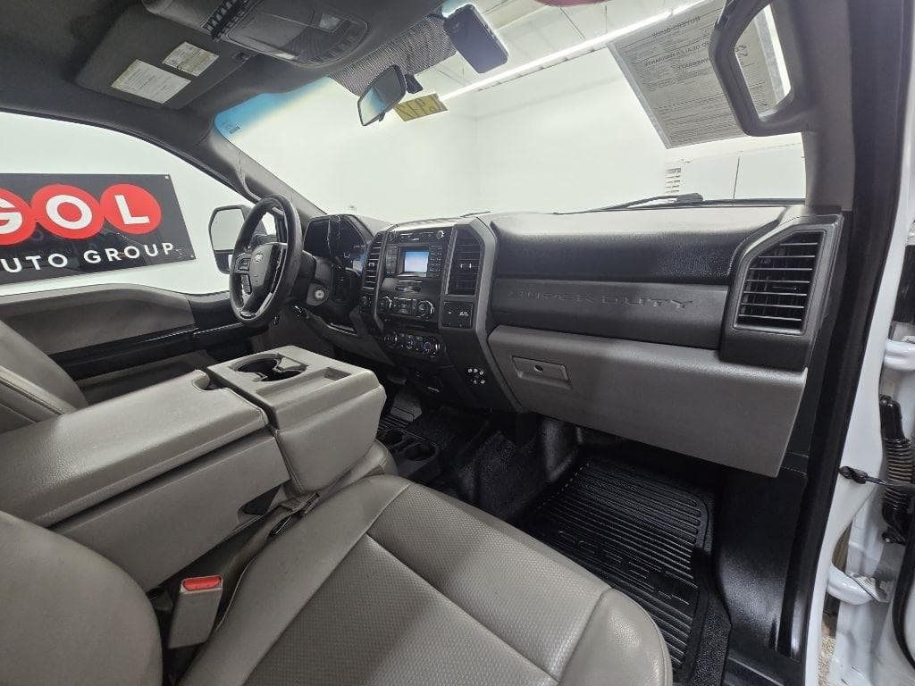 2017 FORD F-350 - Image 12