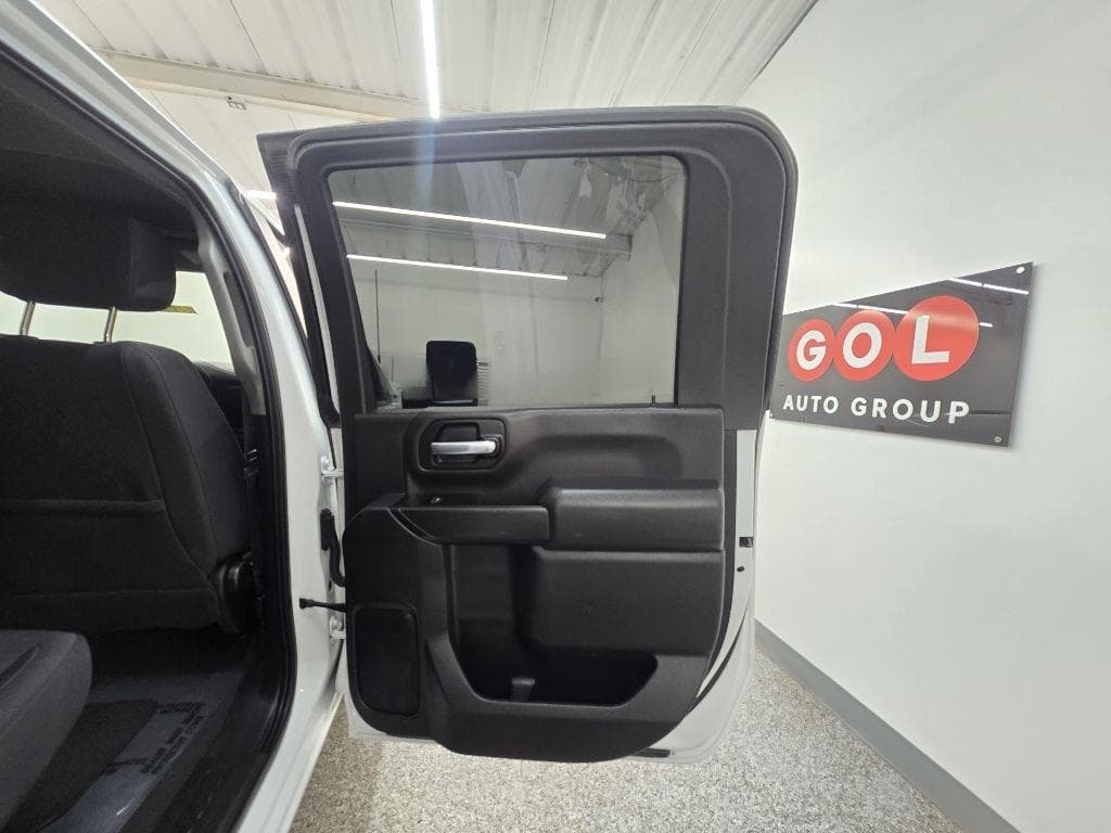 2022 CHEVROLET Silverado - Image 22