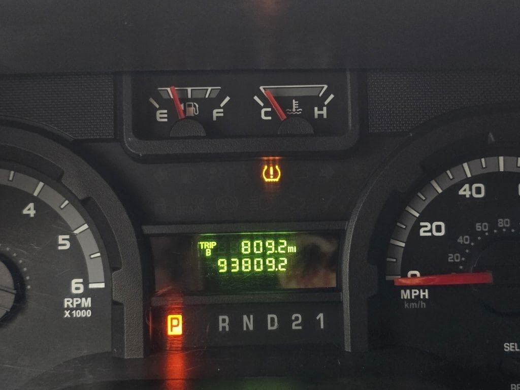 2013 FORD Econoline - Image 20