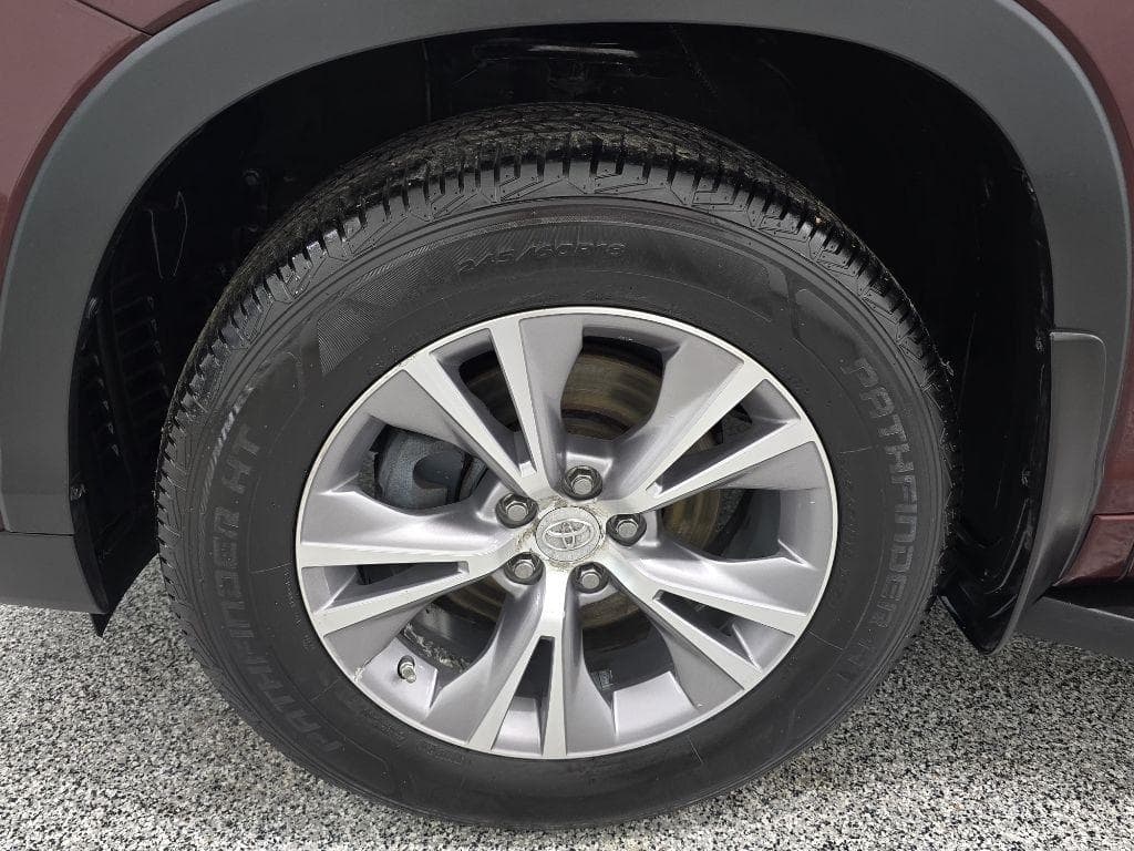 2015 TOYOTA Highlander - Image 11