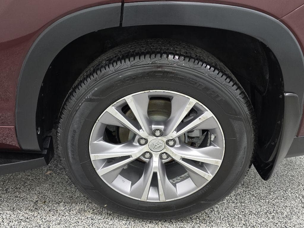 2015 TOYOTA Highlander - Image 12