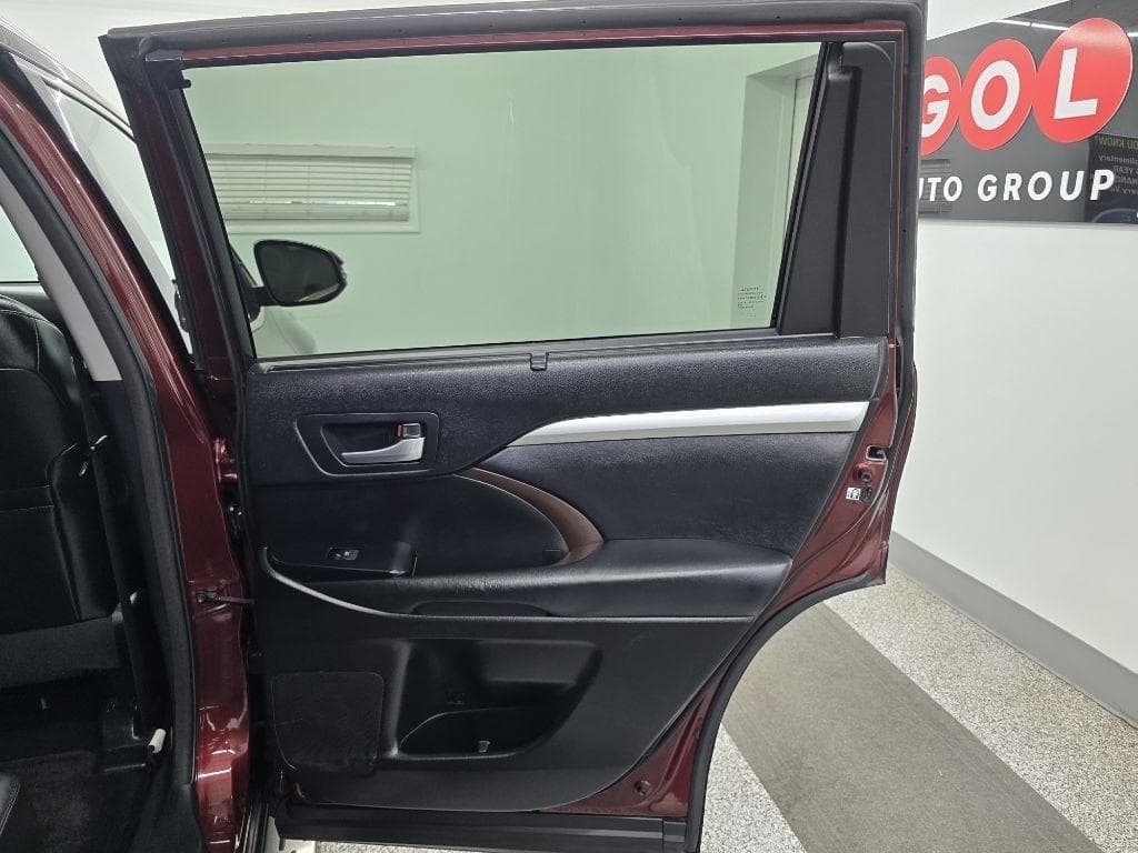 2015 TOYOTA Highlander - Image 24