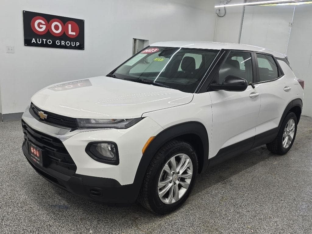 2023 CHEVROLET TrailBlazer - Image 2