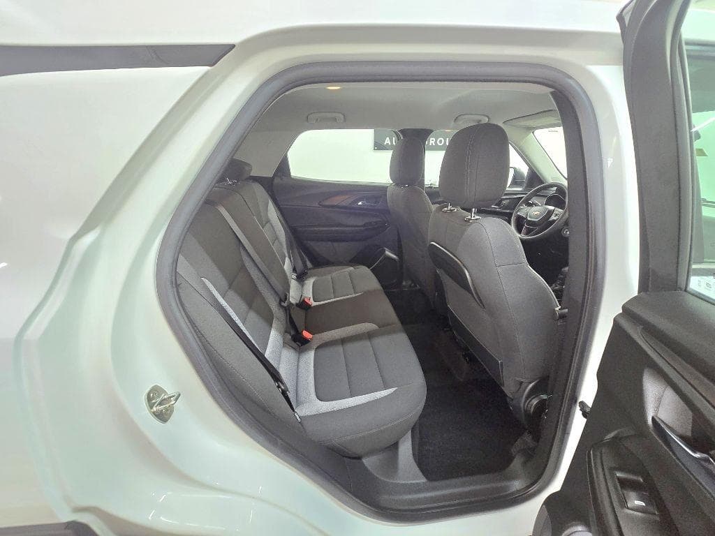 2023 CHEVROLET TrailBlazer - Image 17