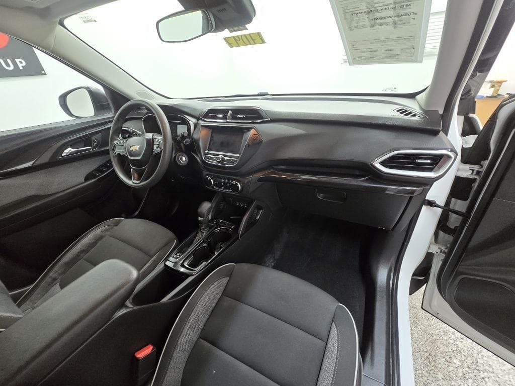 2023 CHEVROLET TrailBlazer - Image 19