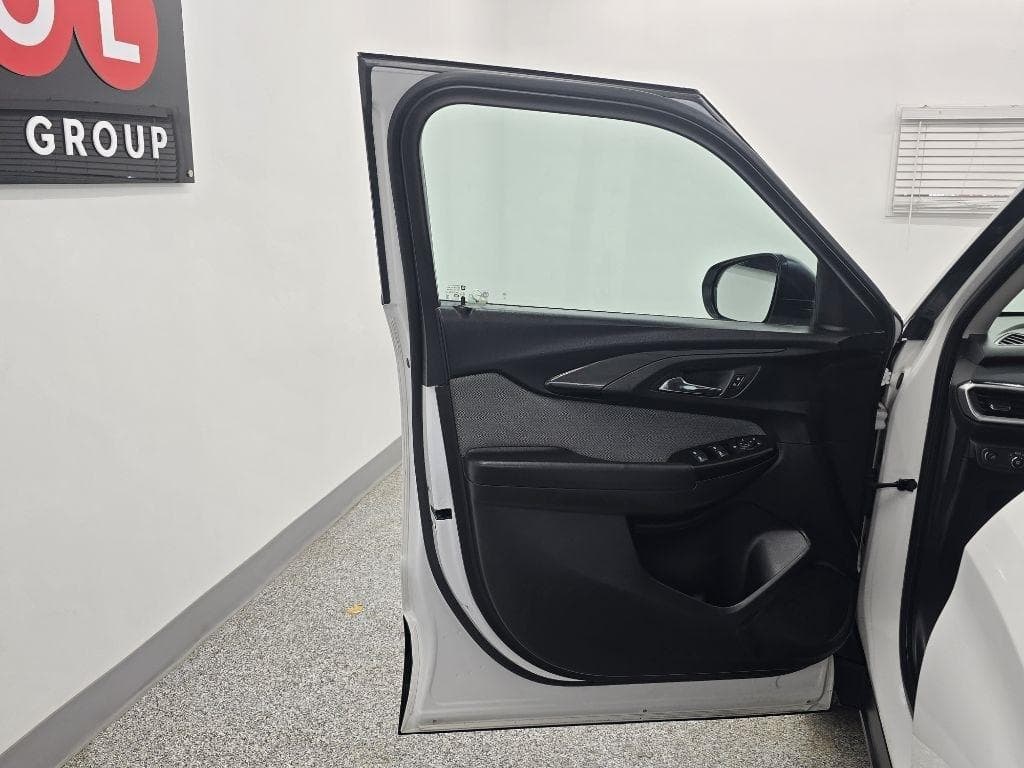 2023 CHEVROLET TrailBlazer - Image 24