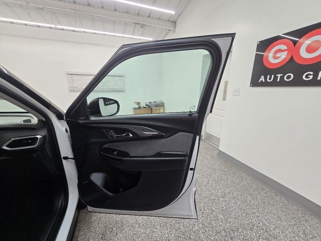 2023 CHEVROLET TrailBlazer - Image 27