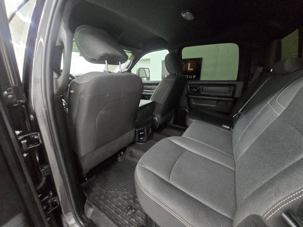 2023 RAM 2500 - Image 14