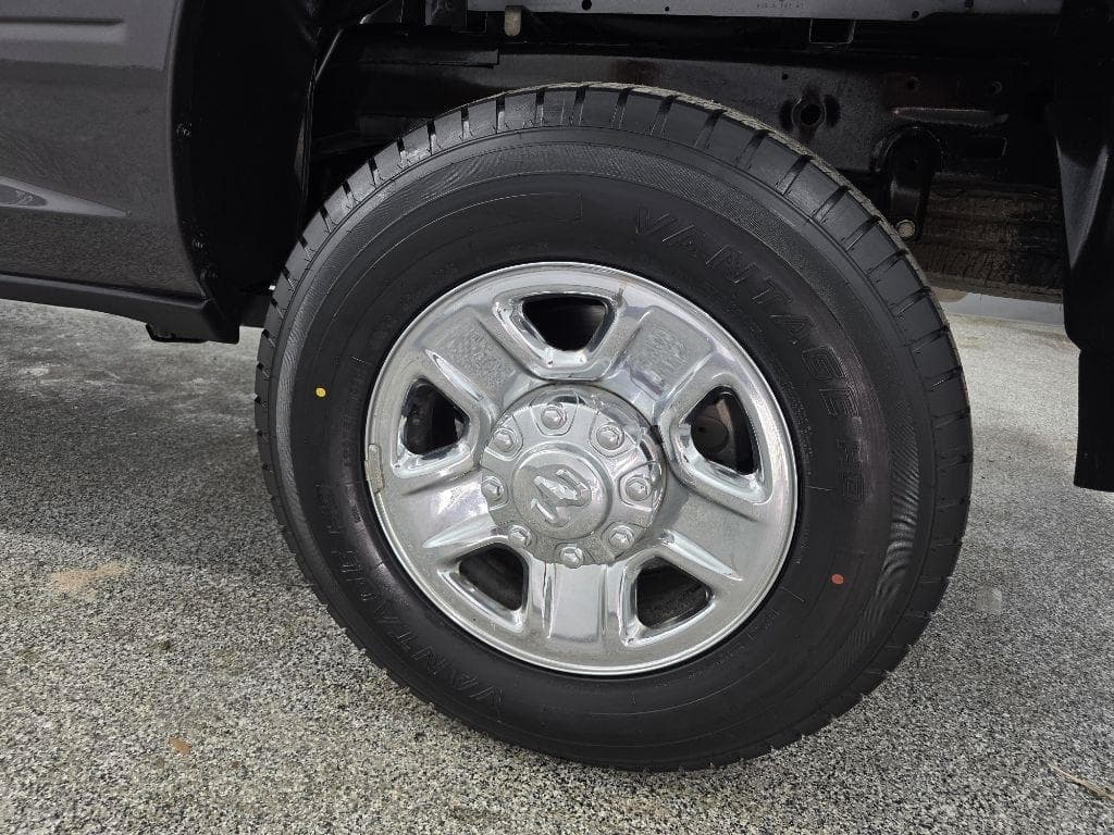 2023 RAM 2500 - Image 29