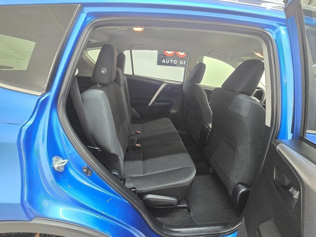 2018 TOYOTA RAV4 - Image 16