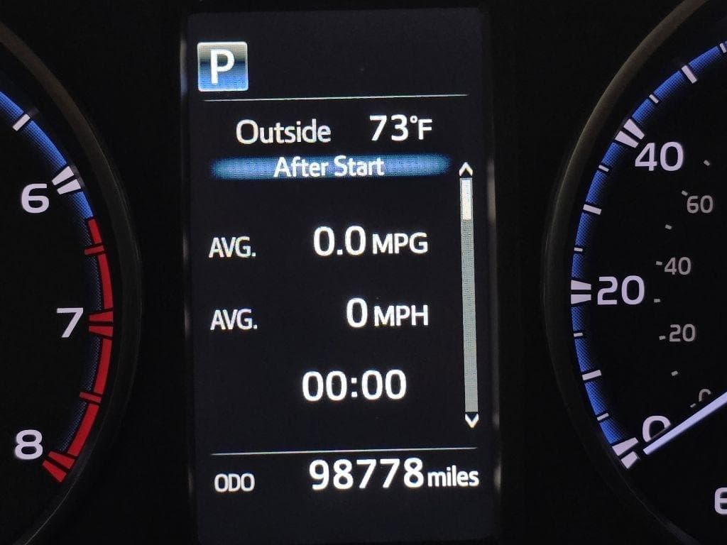 2018 TOYOTA RAV4 - Image 20