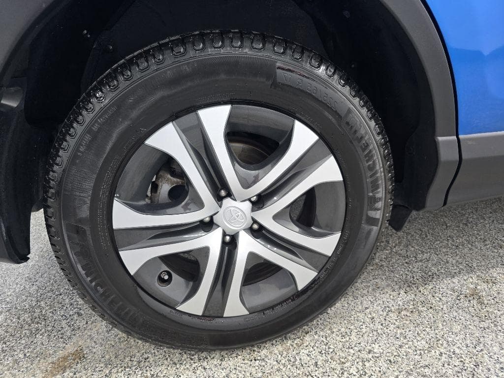 2018 TOYOTA RAV4 - Image 29