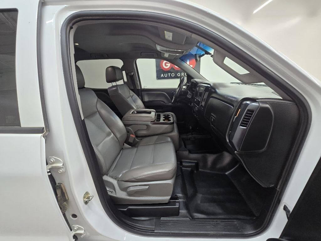2018 CHEVROLET Silverado - Image 16