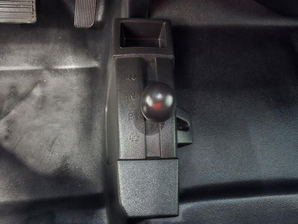 2018 CHEVROLET Silverado - Image 18