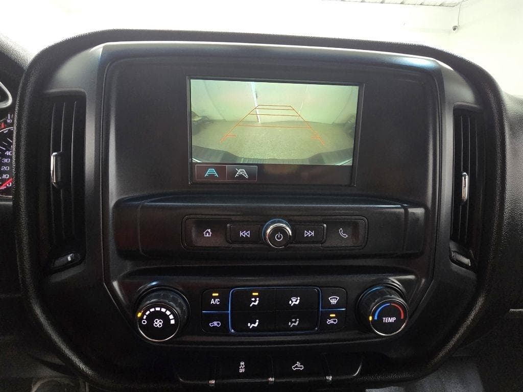 2018 CHEVROLET Silverado - Image 21