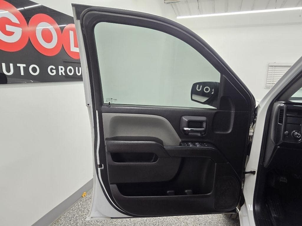 2018 CHEVROLET Silverado - Image 22