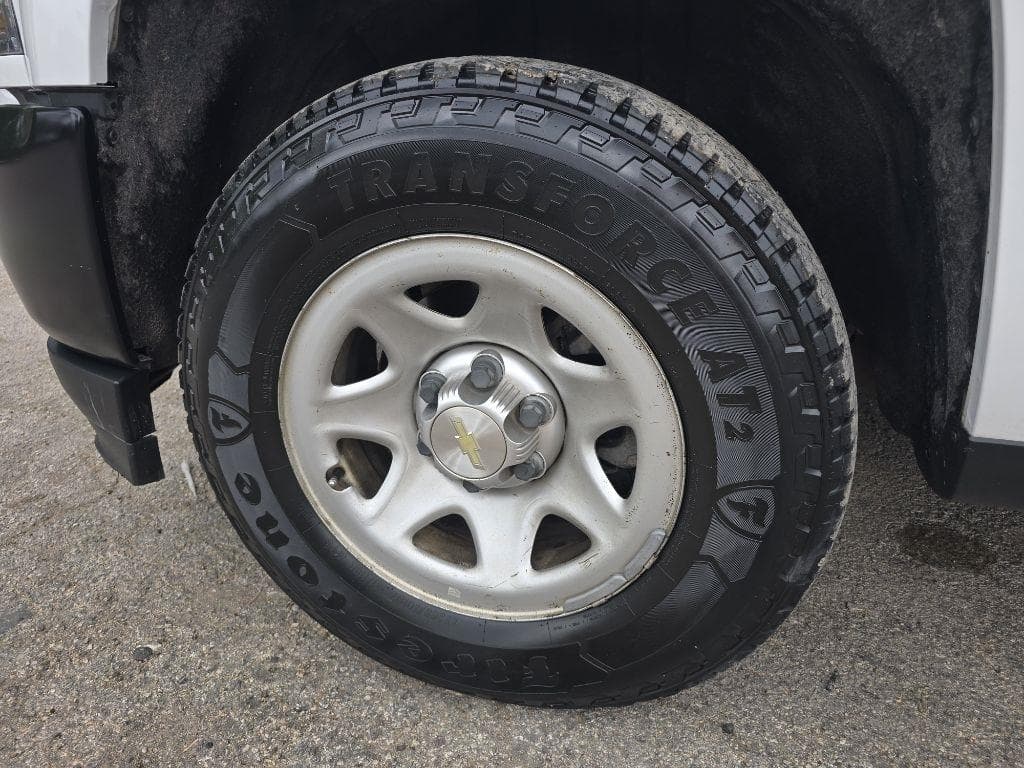 2018 CHEVROLET Silverado - Image 26