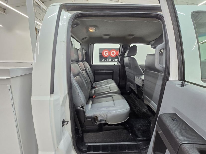 2011 FORD F-350 - Image 16