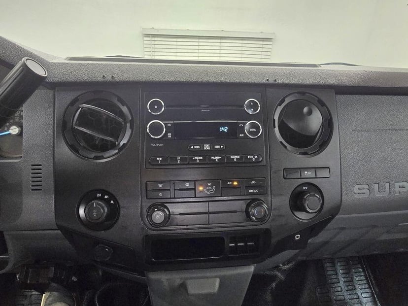 2011 FORD F-350 - Image 20