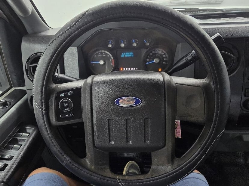 2011 FORD F-350 - Image 21