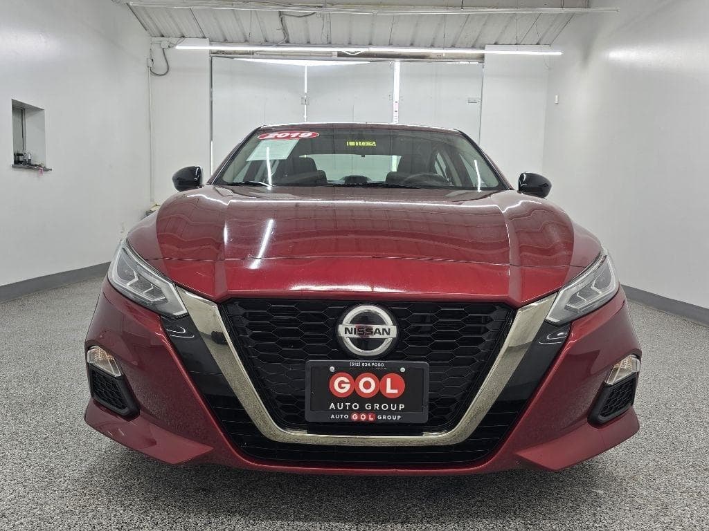 2019 NISSAN Altima - Image 1