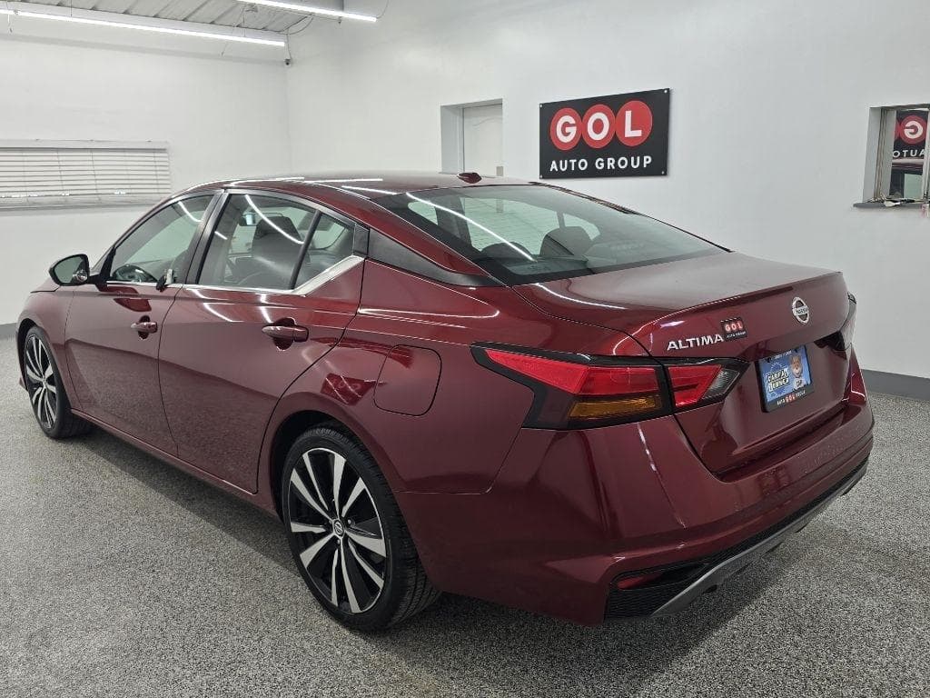 2019 NISSAN Altima - Image 3