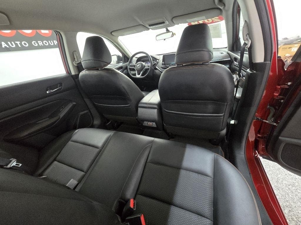 2019 NISSAN Altima - Image 17