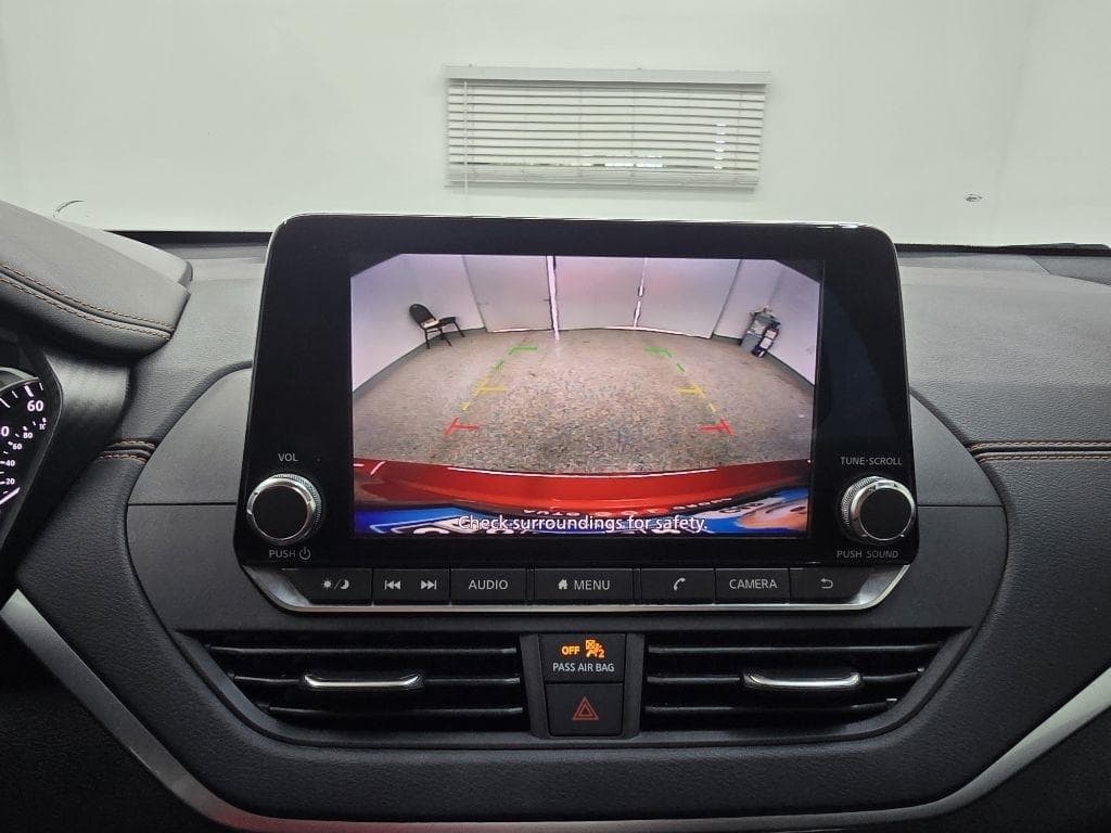 2019 NISSAN Altima - Image 21