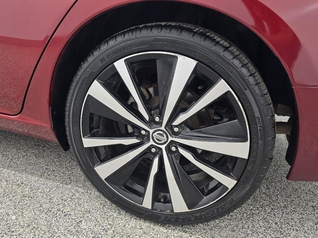 2019 NISSAN Altima - Image 28