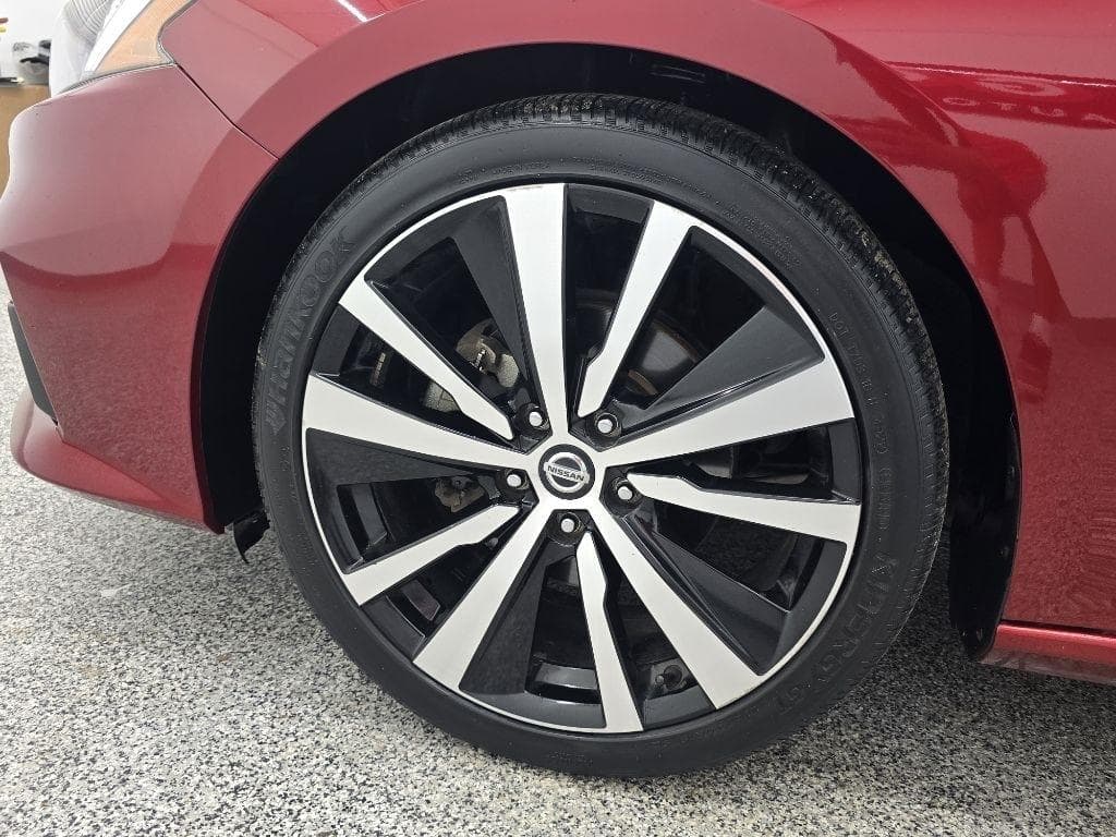 2019 NISSAN Altima - Image 29