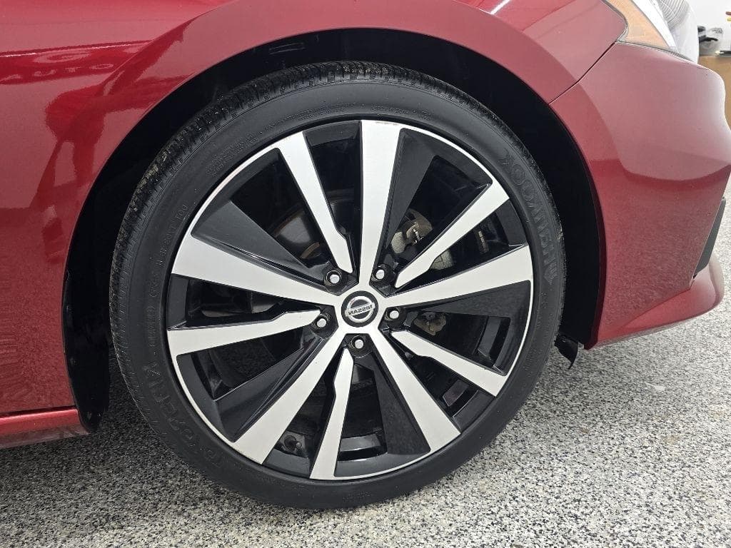 2019 NISSAN Altima - Image 31