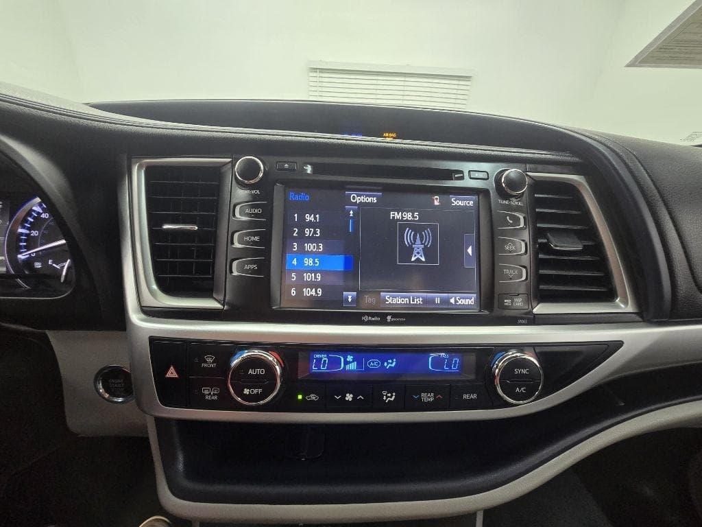 2015 TOYOTA Highlander - Image 22
