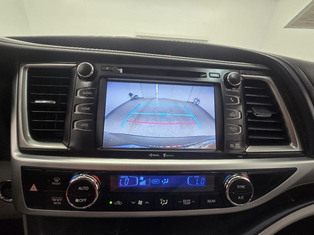 2015 TOYOTA Highlander - Image 23