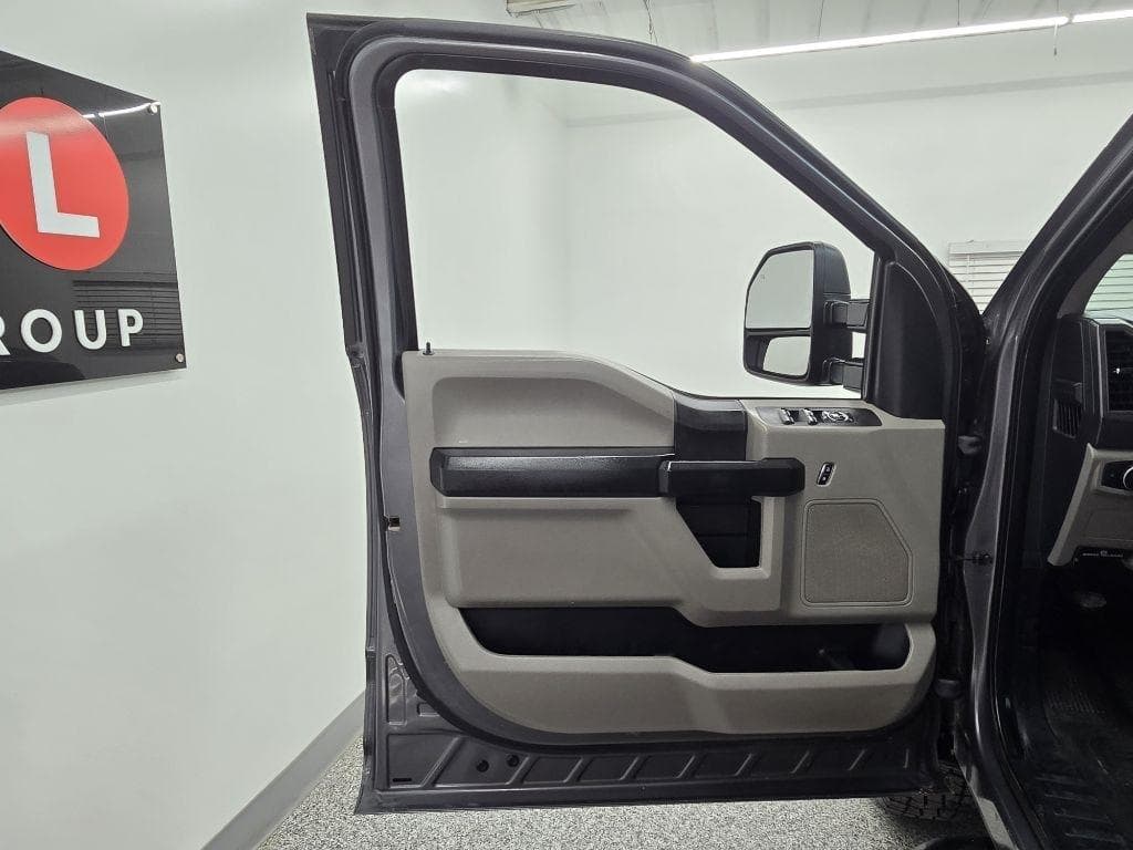 2021 FORD F-250 - Image 28