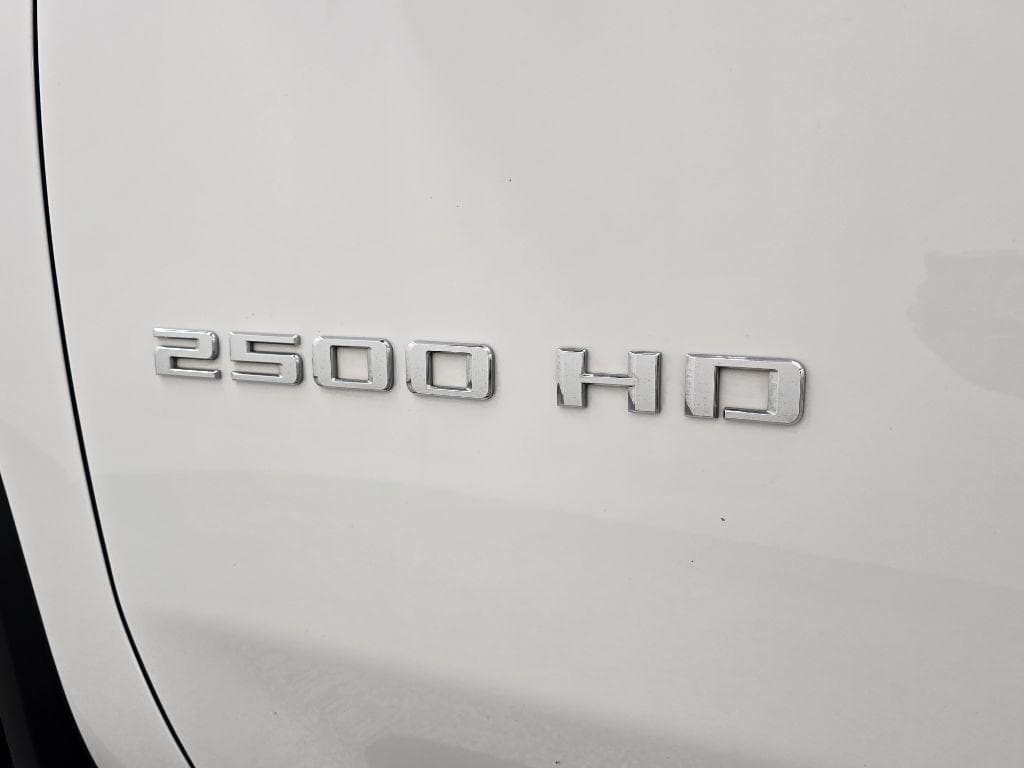2022 CHEVROLET Silverado - Image 8