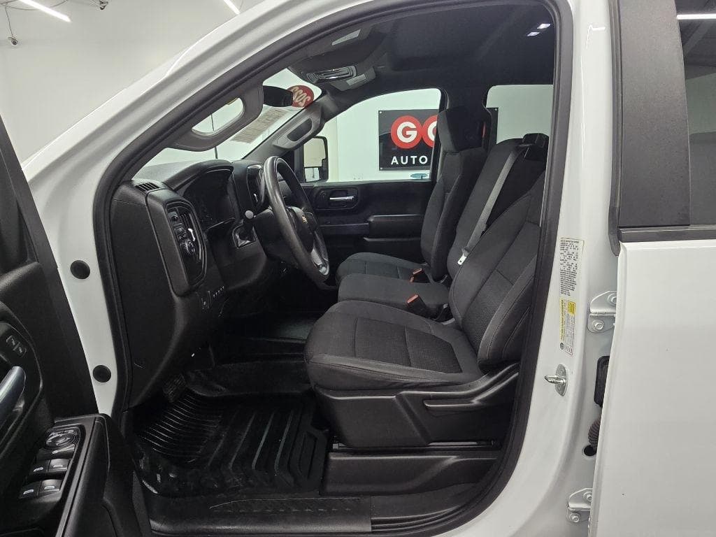 2022 CHEVROLET Silverado - Image 10