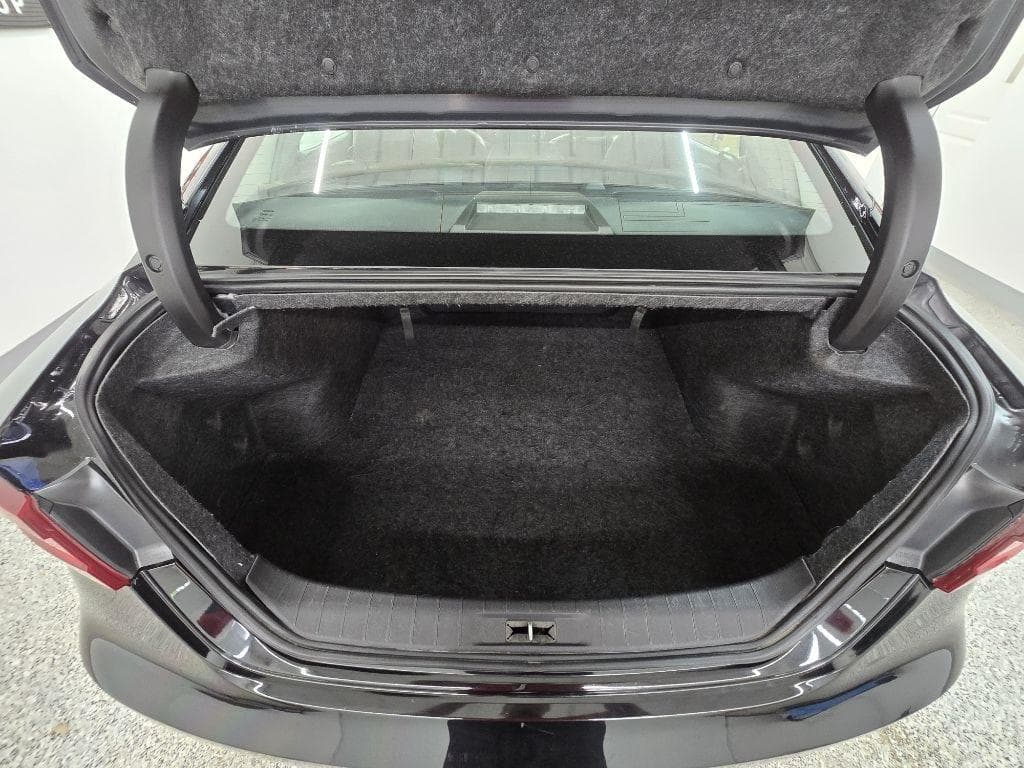 2018 NISSAN Maxima - Image 19