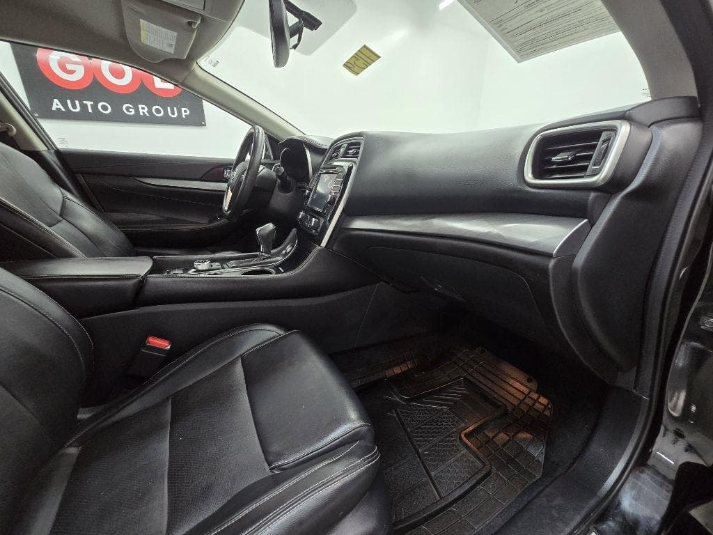 2018 NISSAN Maxima - Image 22