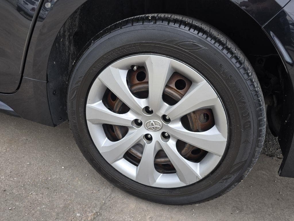 2021 TOYOTA Corolla - Image 30