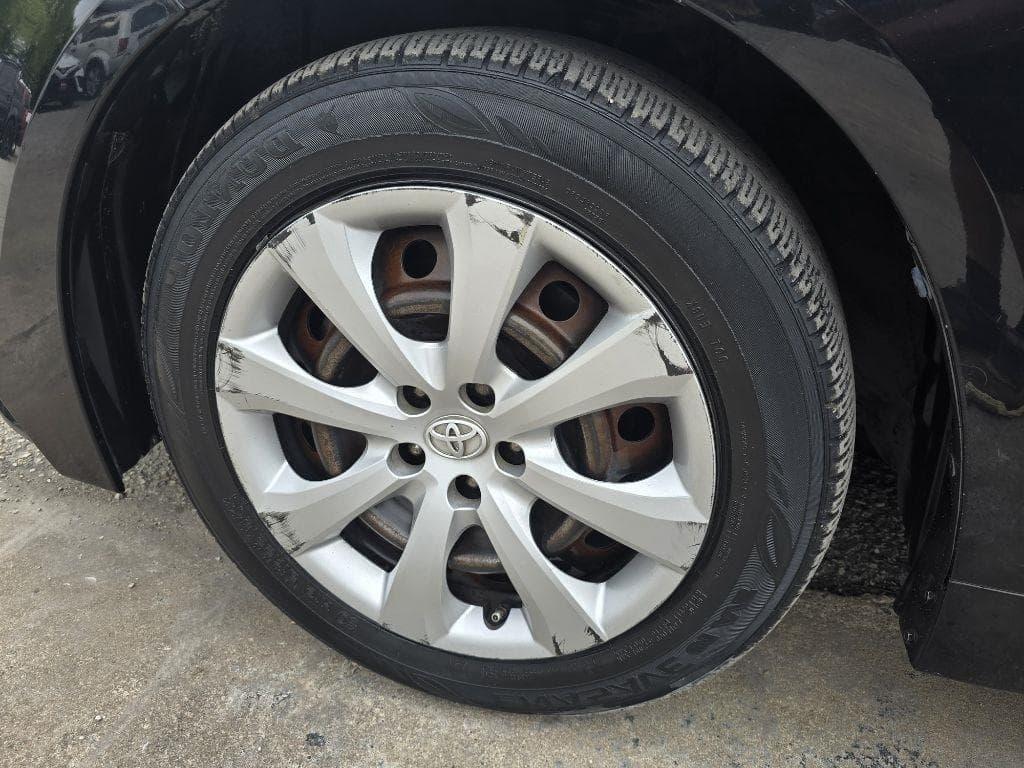 2021 TOYOTA Corolla - Image 31