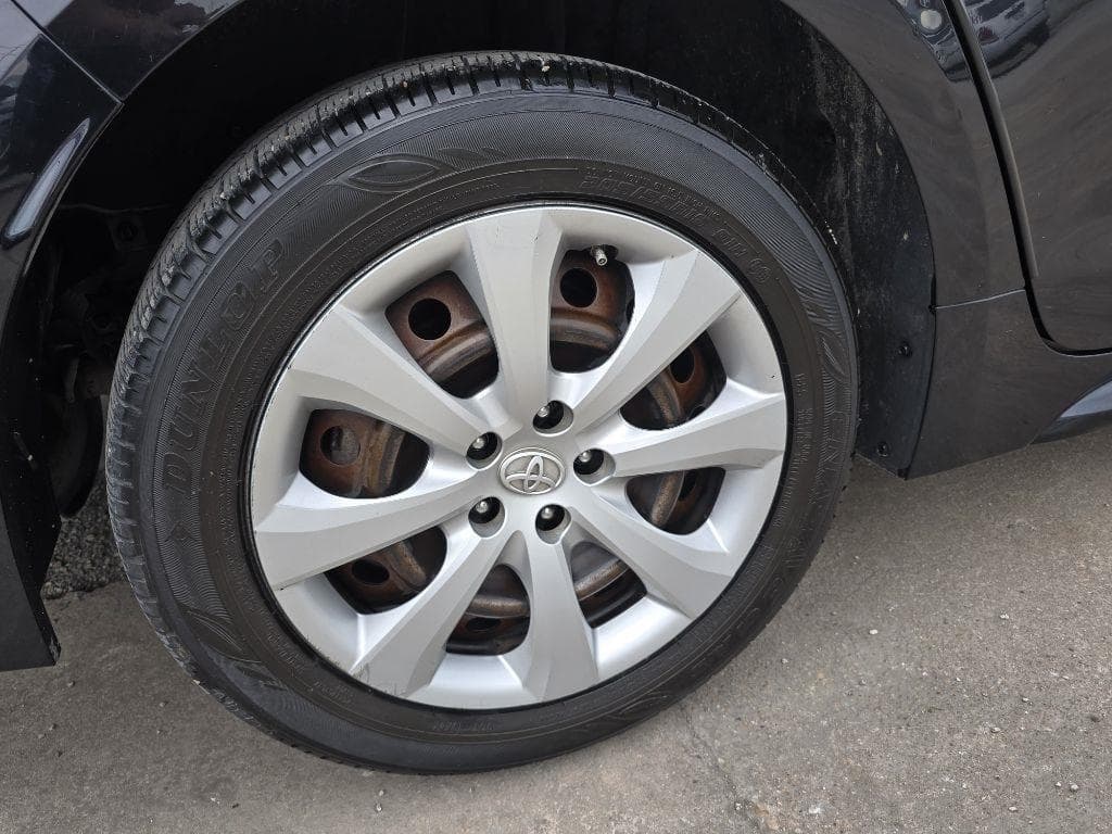 2021 TOYOTA Corolla - Image 32