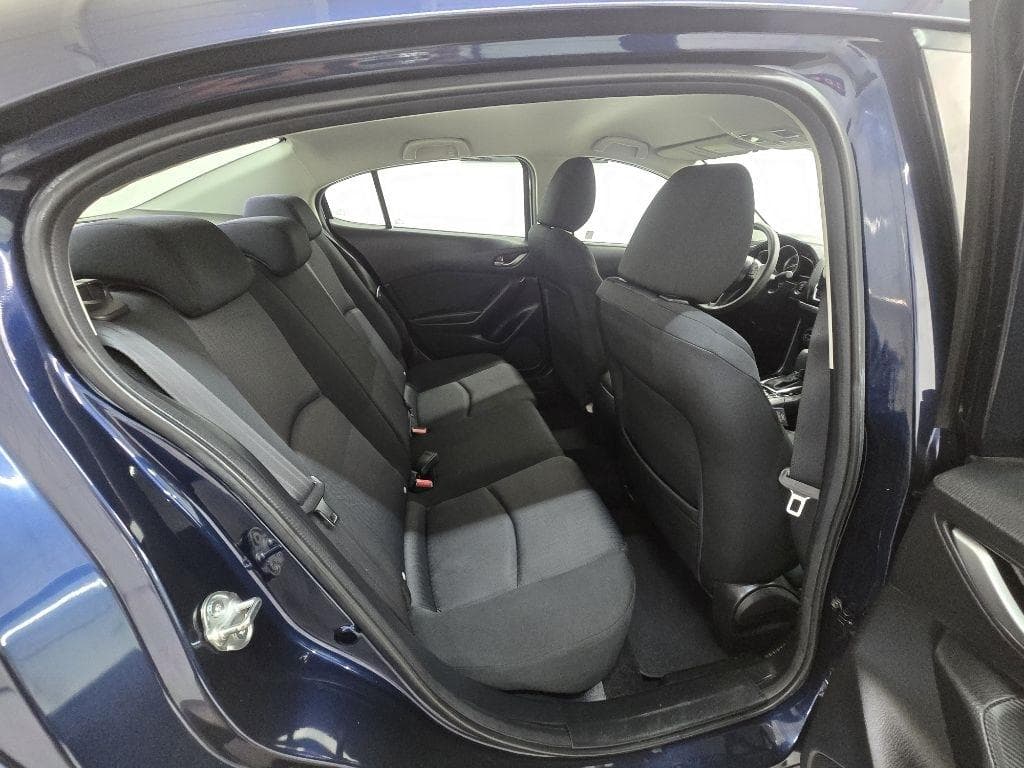 2016 MAZDA MAZDA3 - Image 17